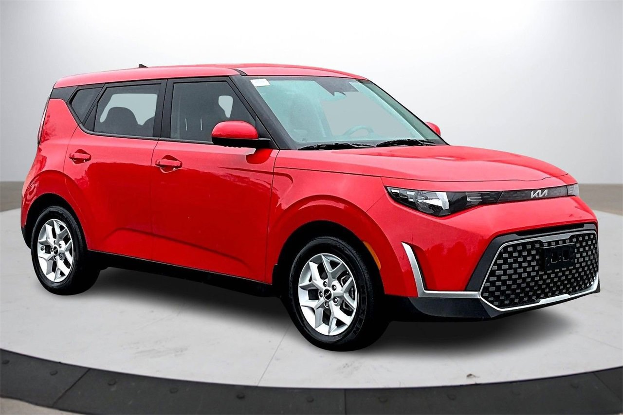Used 2024 Kia Soul S