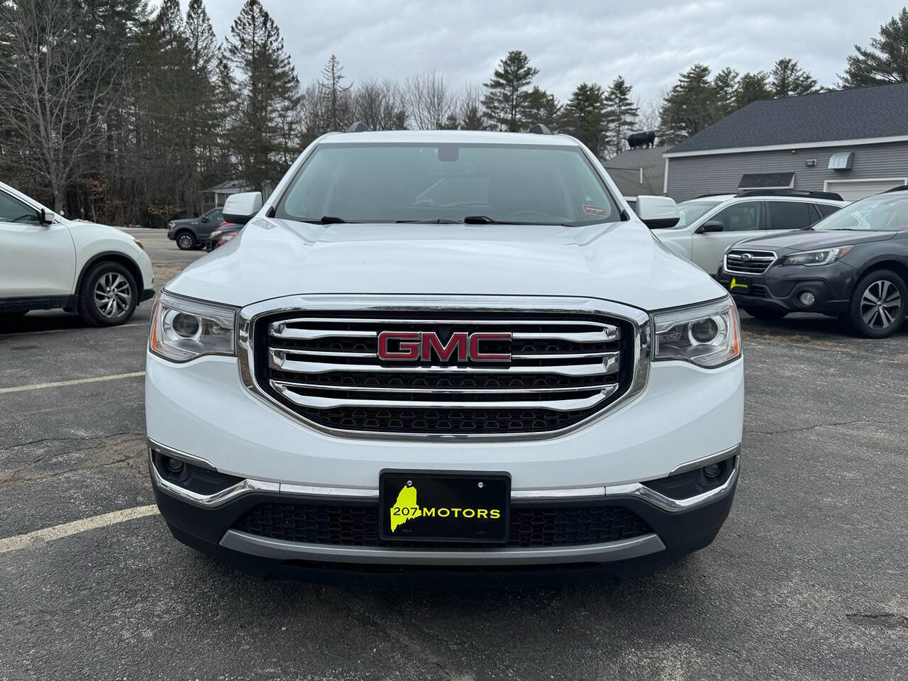Used 2018 GMC Acadia SLT AWD/4WD image 3