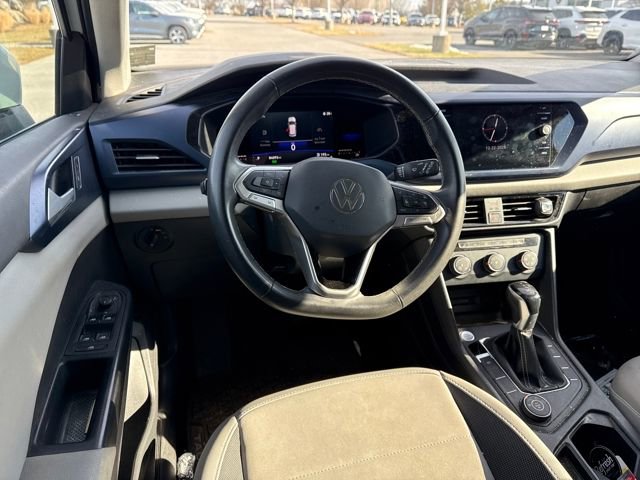 Used 2022 Volkswagen Taos SE w/ IQ.Drive SE Package image 13