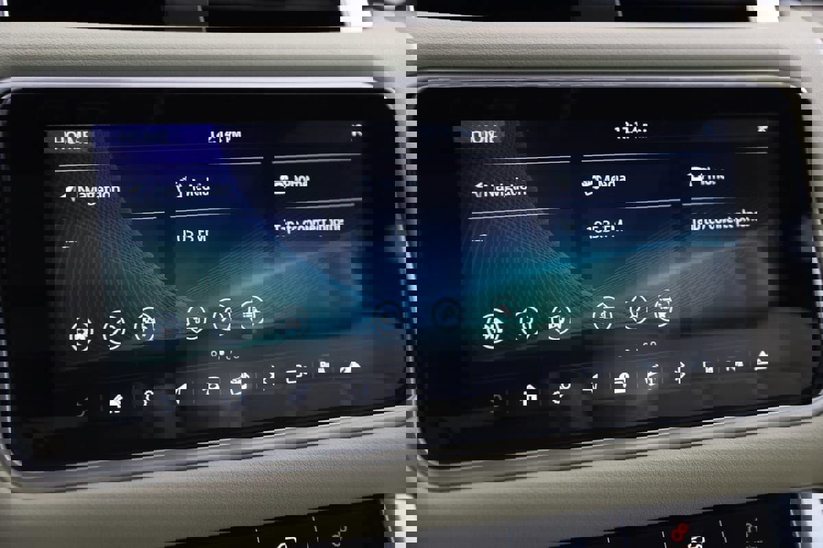 Used 2021 Land Rover Range Rover Sport HSE Silver Edition image 36