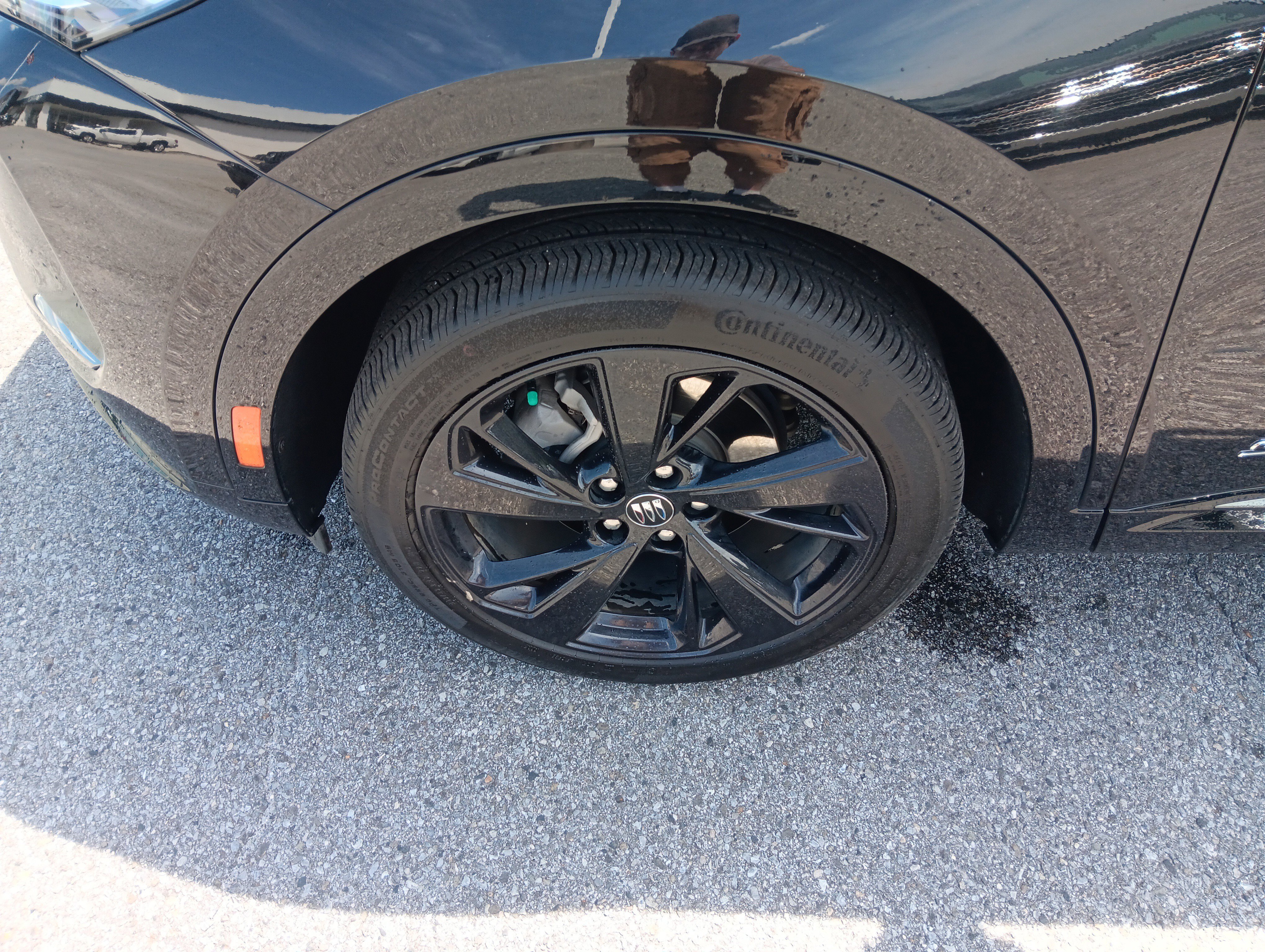 Used 2025 Buick Envision Sport Touring AWD/4WD image 2