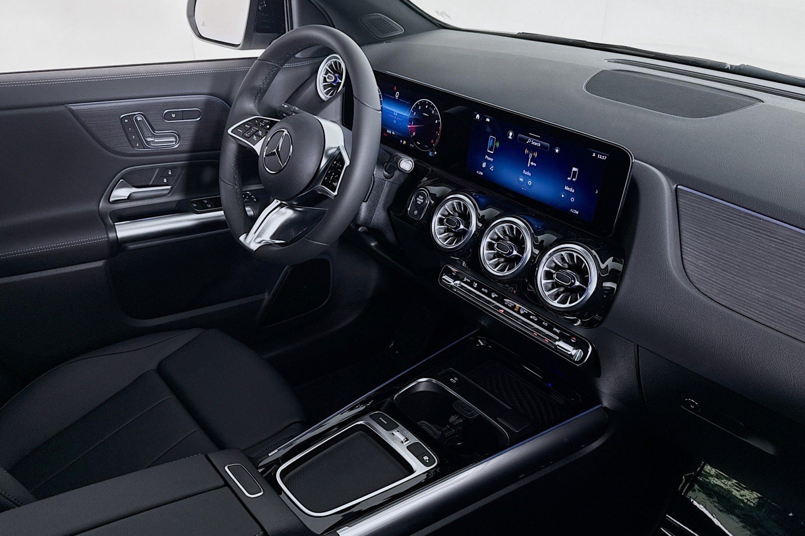 New 2026 Mercedes-Benz GLA 250 image 15