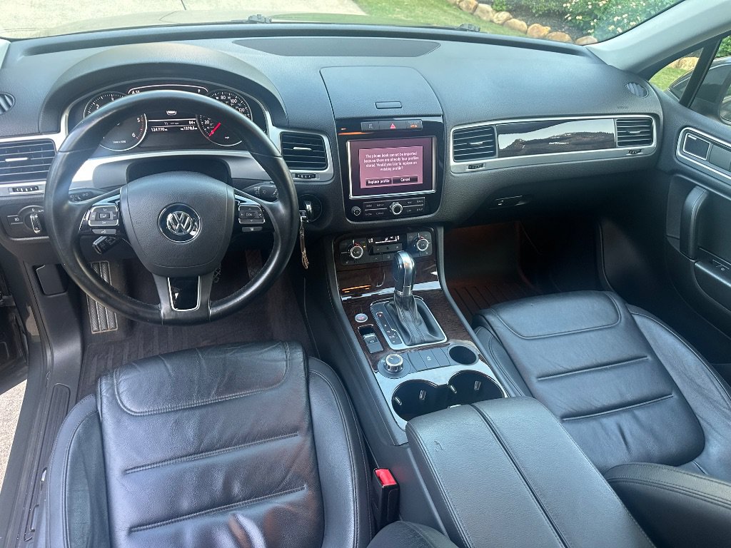 Used 2013 Volkswagen Touareg Executive AWD/4WD image 17