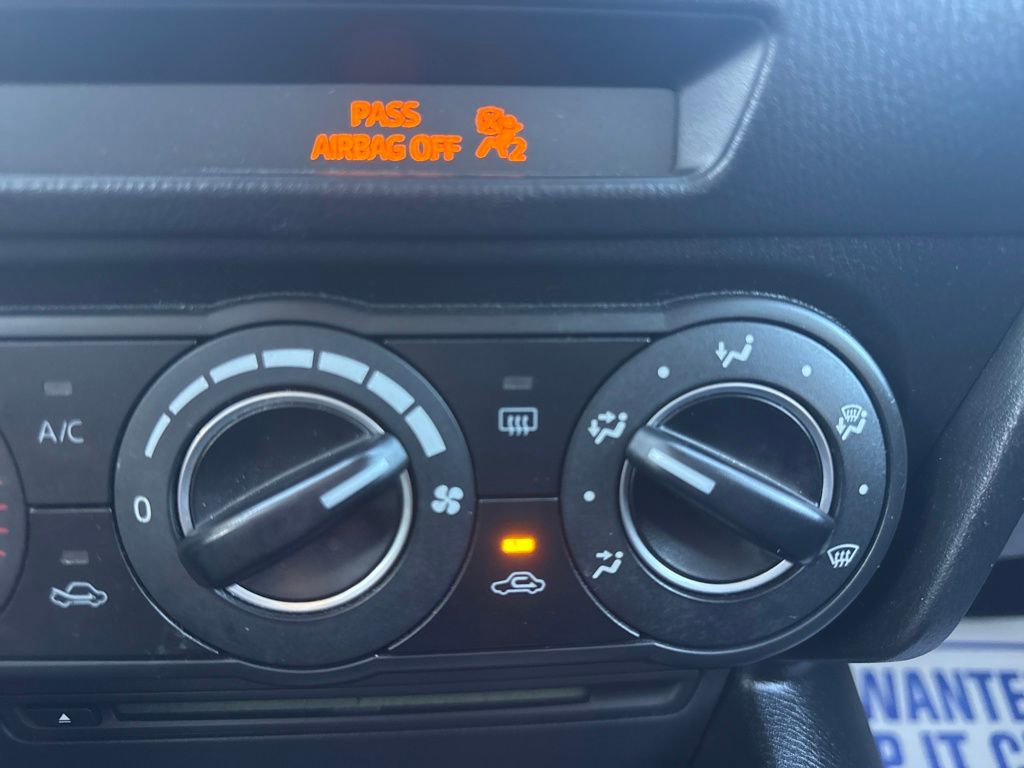 Used 2014 MAZDA MAZDA3 i Touring image 23