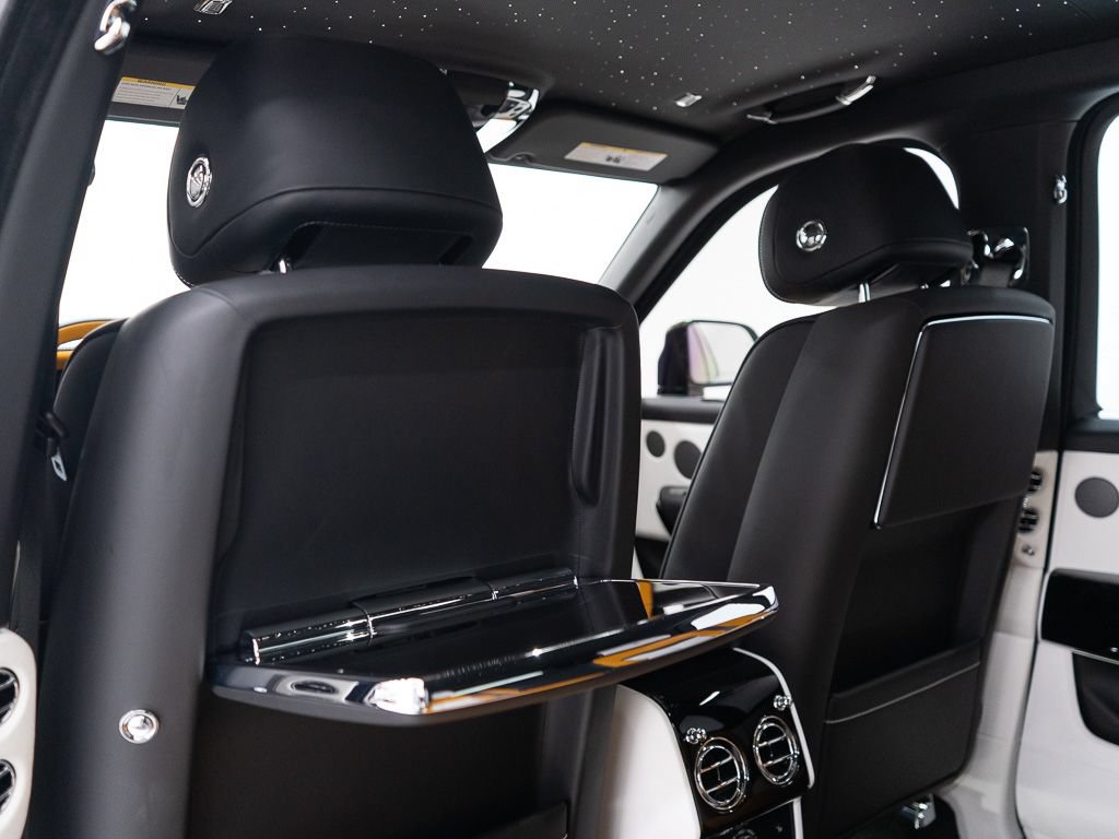 Certified 2026 Rolls-Royce Cullinan w/ Interior Detailing Package AWD/4WD image 25