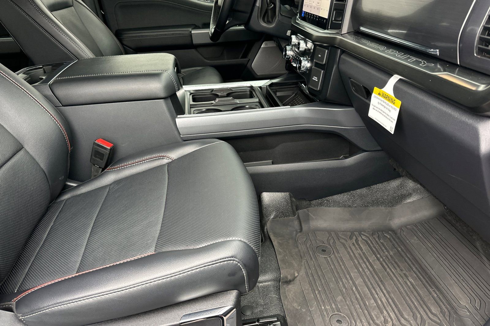 Used 2024 Ford F250 Lariat w/ Sport Appearance Package AWD/4WD image 15