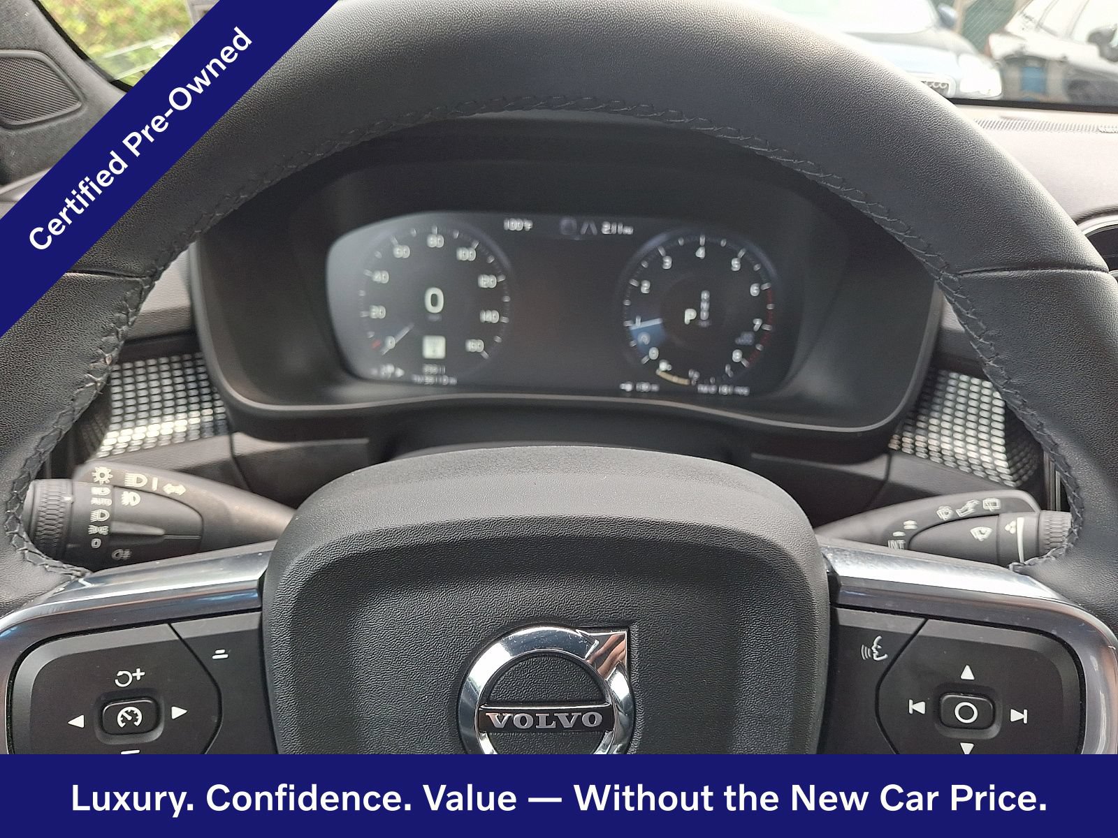 Certified 2022 Volvo XC40 T5 R-Design w/ Advanced Package AWD/4WD image 20