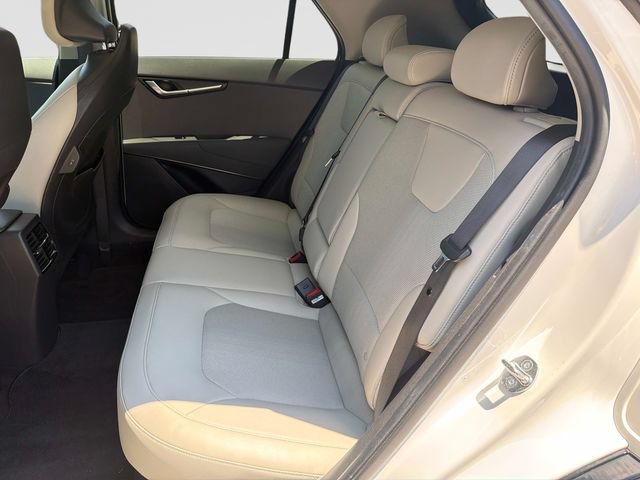Used 2023 Kia Niro EX Touring FWD image 45