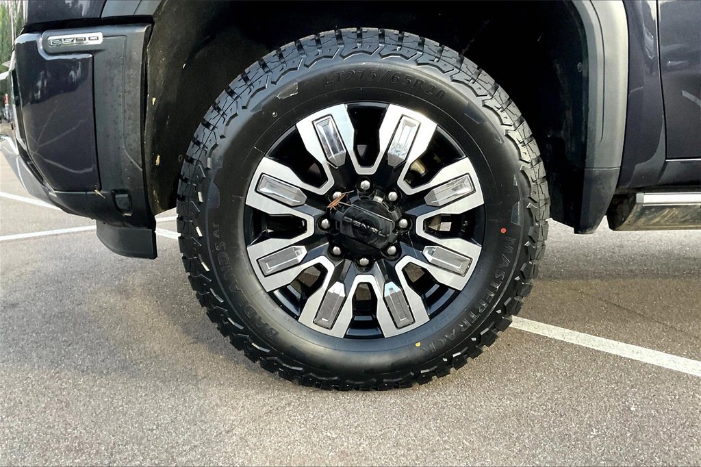 Used 2024 GMC Sierra 2500 Denali w/ Denali Reserve Package image 8