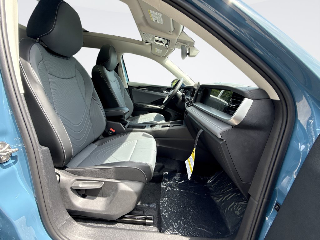 New 2026 Volkswagen Tiguan SE AWD/4WD image 26