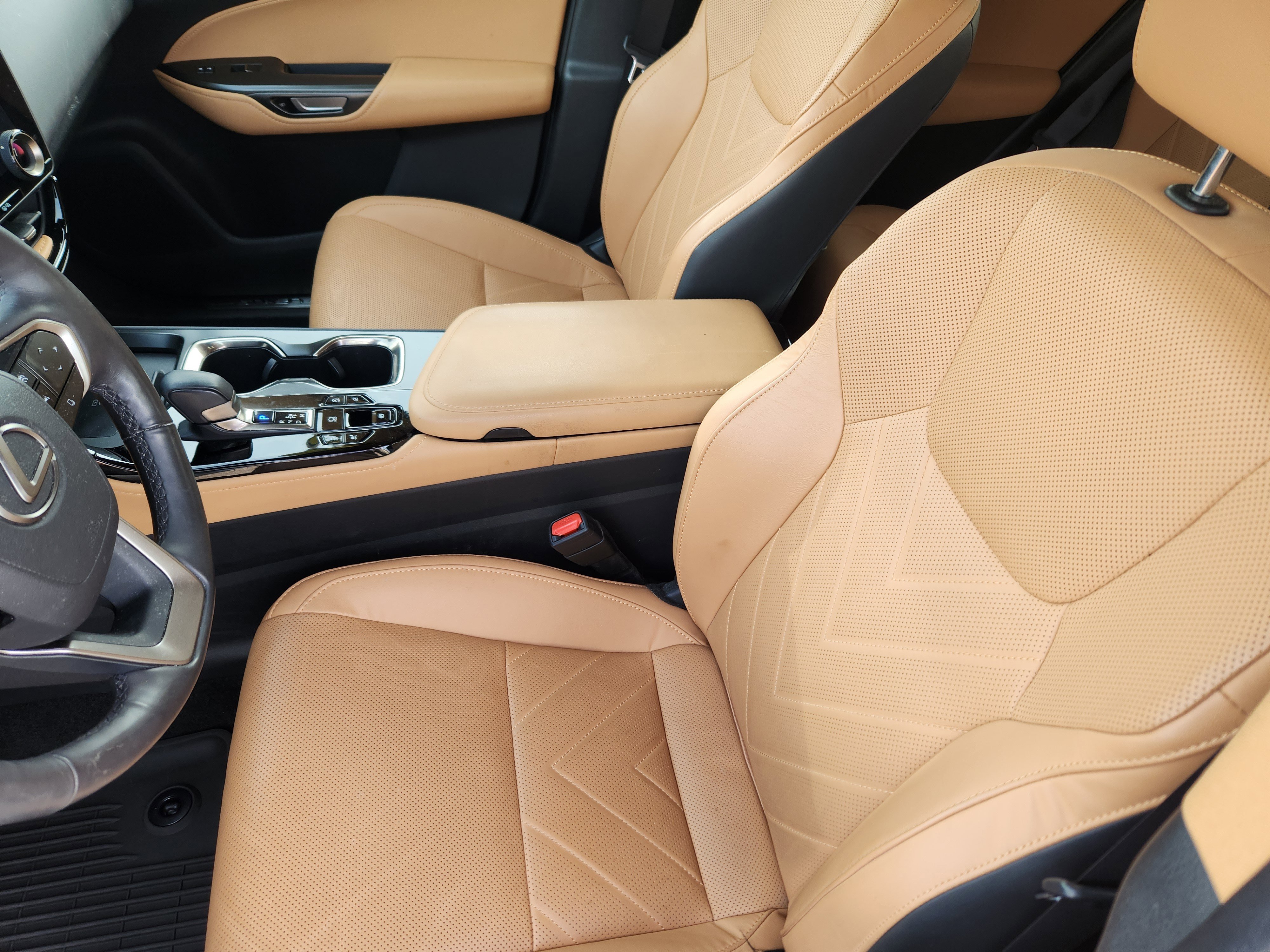 Used 2022 Lexus NX 350 AWD w/ Vision Package image 9