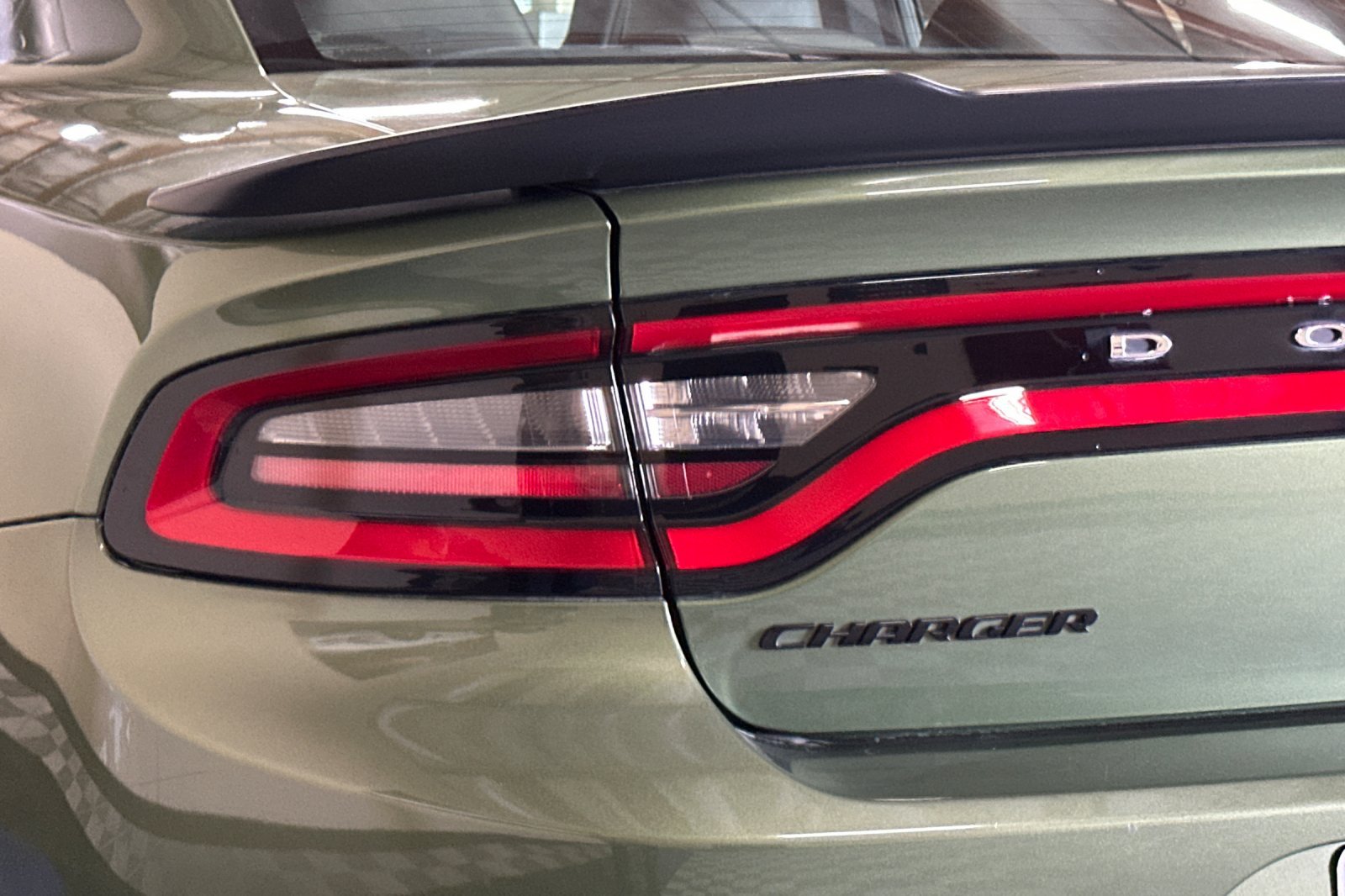 Used 2019 Dodge Charger SXT w/ Plus Group RWD image 46