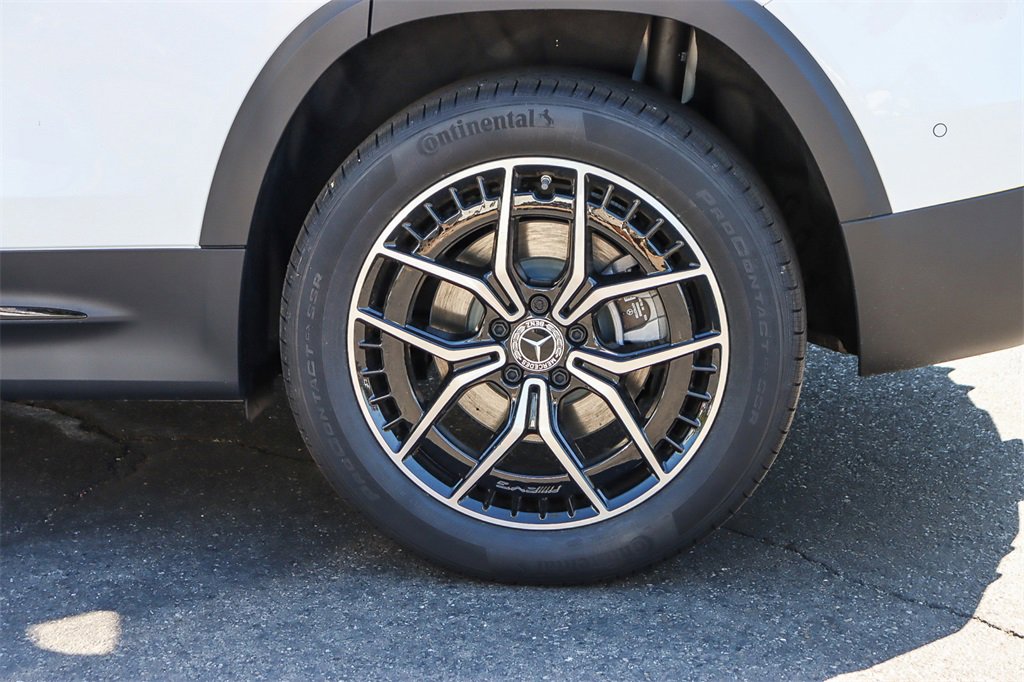 Used 2023 Mercedes-Benz EQB 300 4MATIC image 10