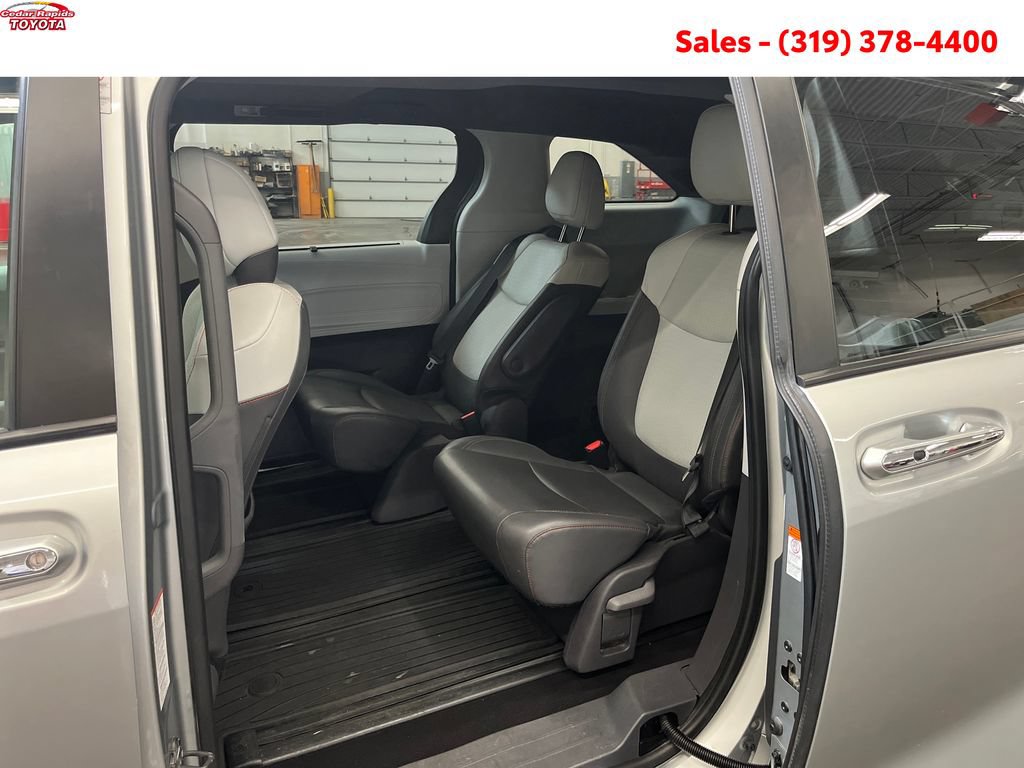Certified 2021 Toyota Sienna XSE w/ XSE Plus Package AWD/4WD image 25