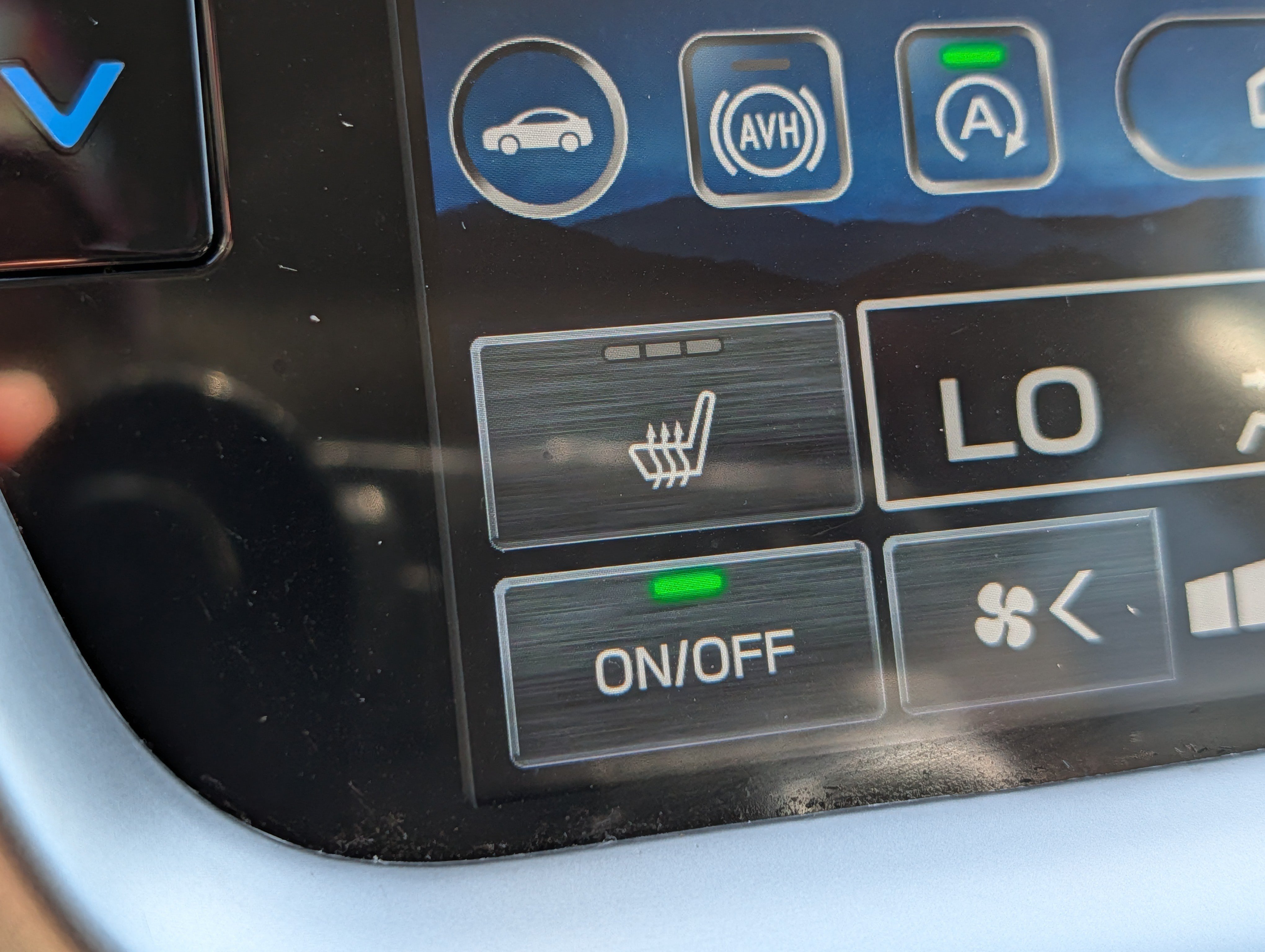 Used 2023 Subaru Outback Premium AWD/4WD image 28