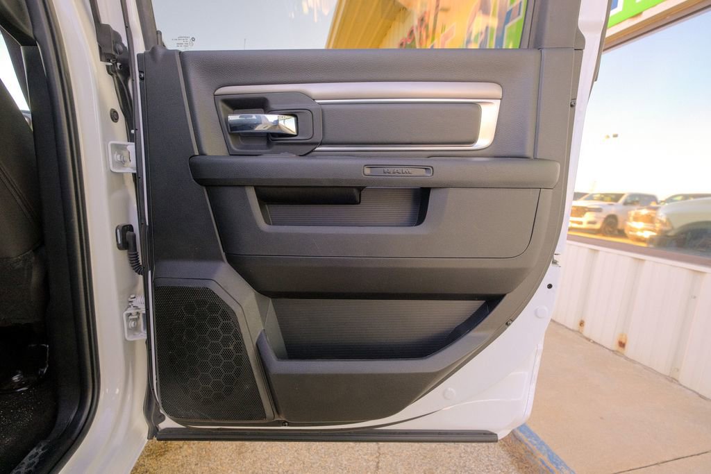 Used 2024 RAM 1500 Classic Warlock image 15