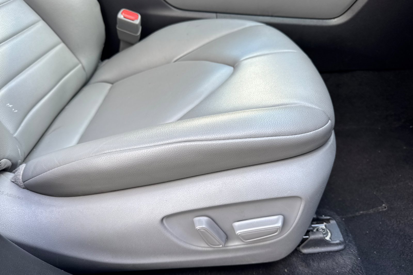 Used 2022 Toyota Highlander XLE image 25