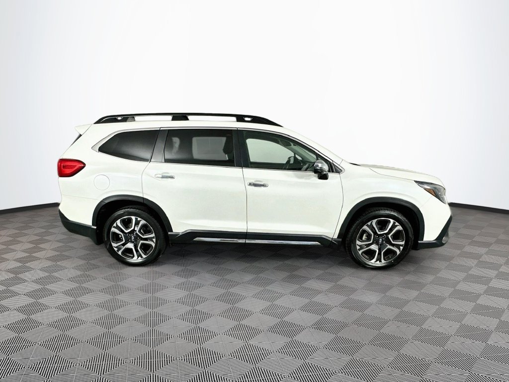 Used 2023 Subaru Ascent Touring AWD/4WD image 11
