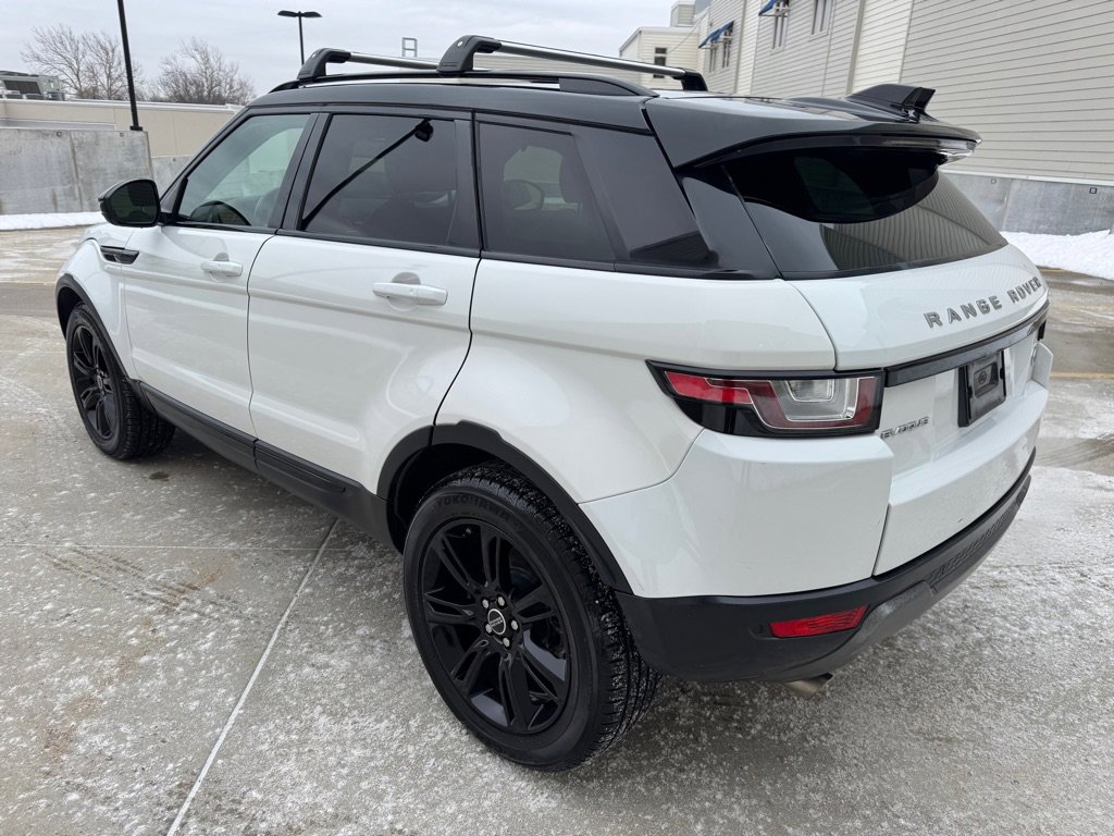 Used 2018 Land Rover Range Rover Evoque SE Premium AWD/4WD image 4
