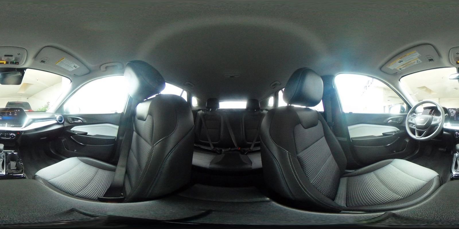 Used 2025 Chevrolet Trax LT image 42