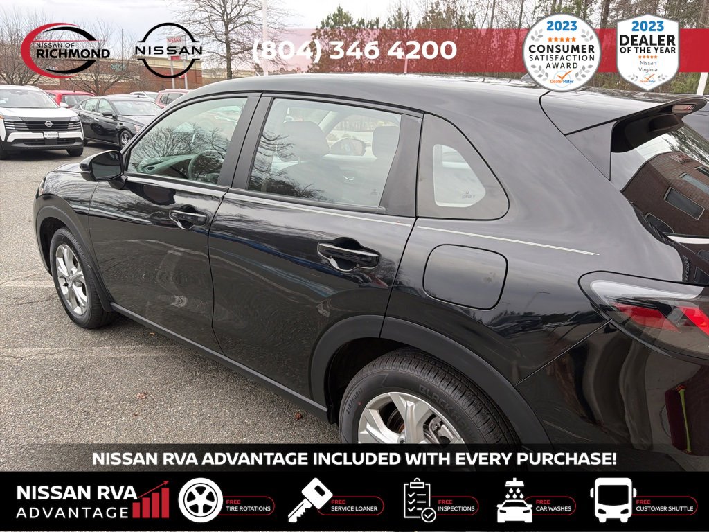 Used 2025 Honda HR-V LX