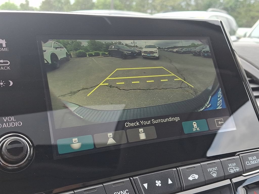 Used 2024 Honda Odyssey Touring image 18