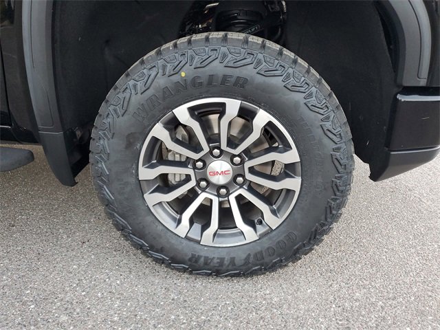 Used 2022 GMC Sierra 1500 AT4 w/ AT4 Premium Package image 5