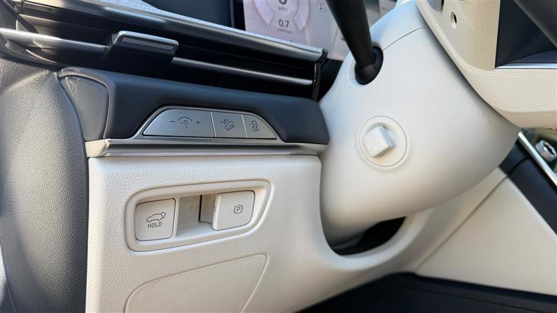 Used 2025 Genesis GV80 3.5T Prestige image 16
