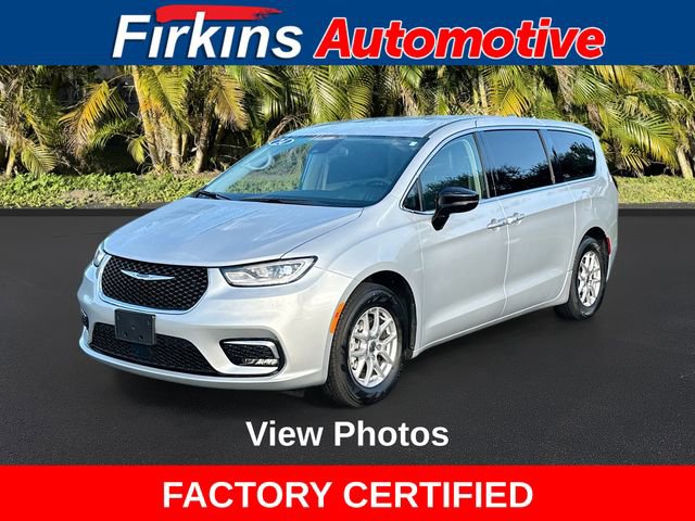 Used 2024 Chrysler Pacifica Touring-L