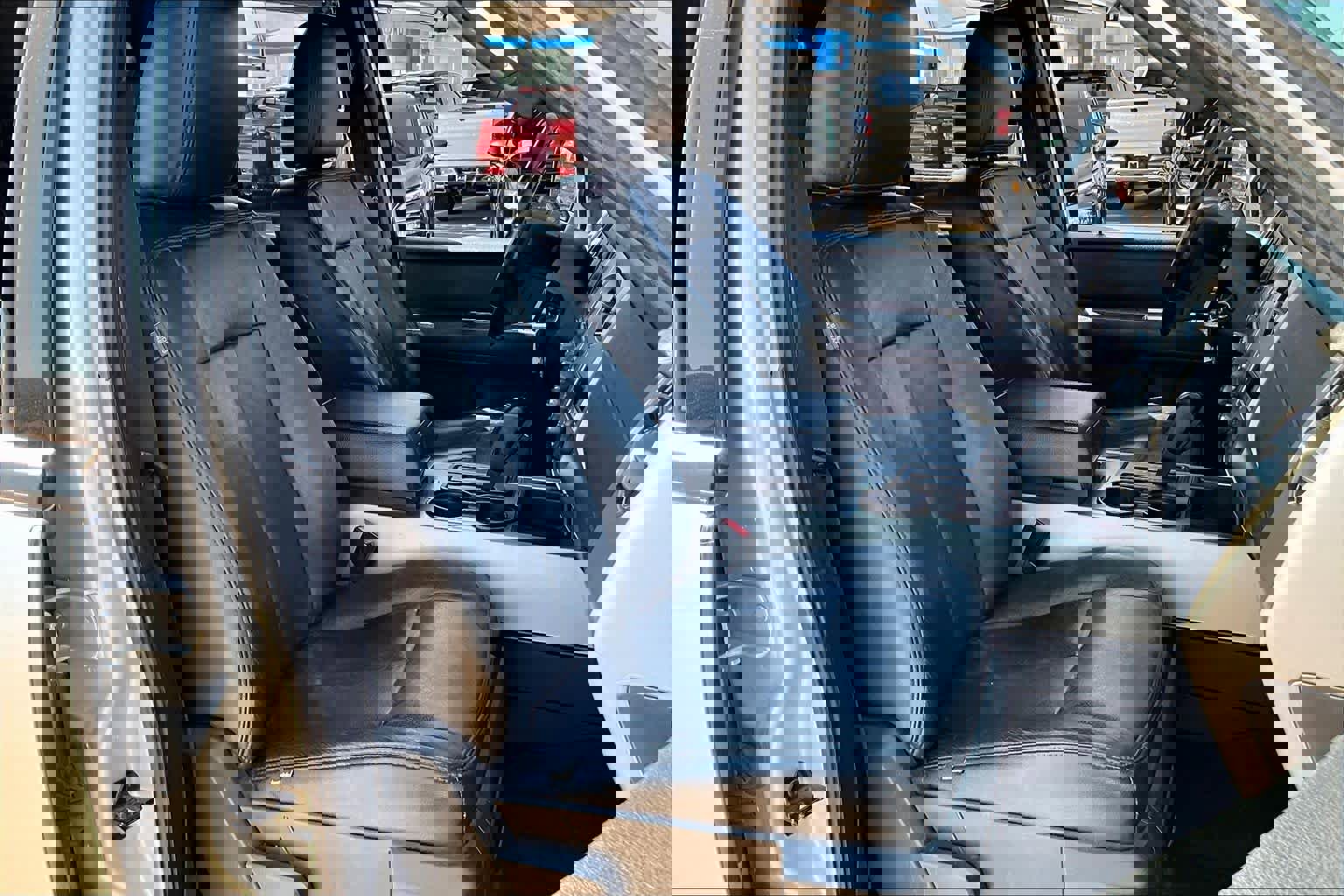 Used 2017 Ford Expedition XLT AWD/4WD image 8