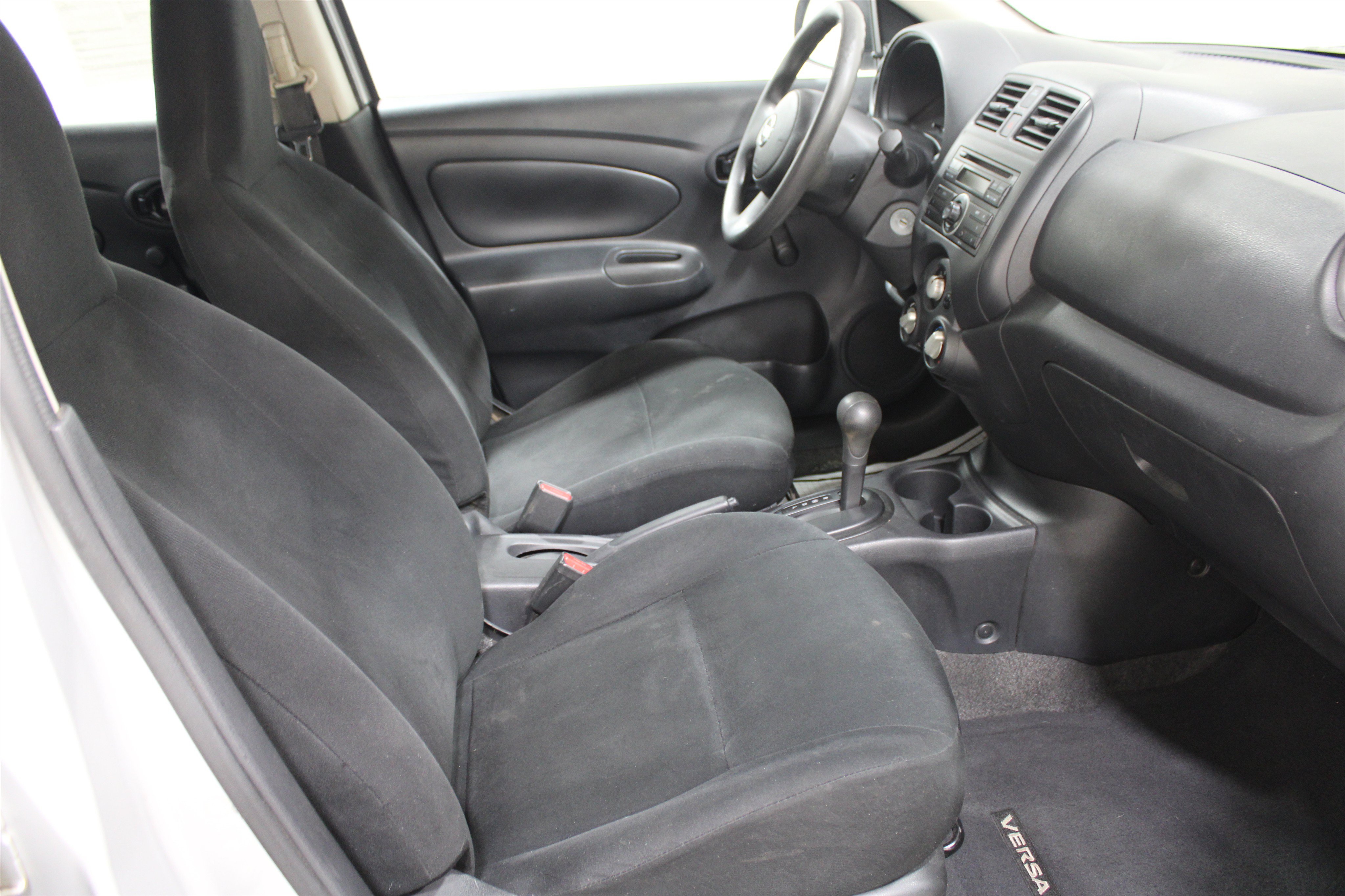 Used 2014 Nissan Versa S Plus FWD image 18