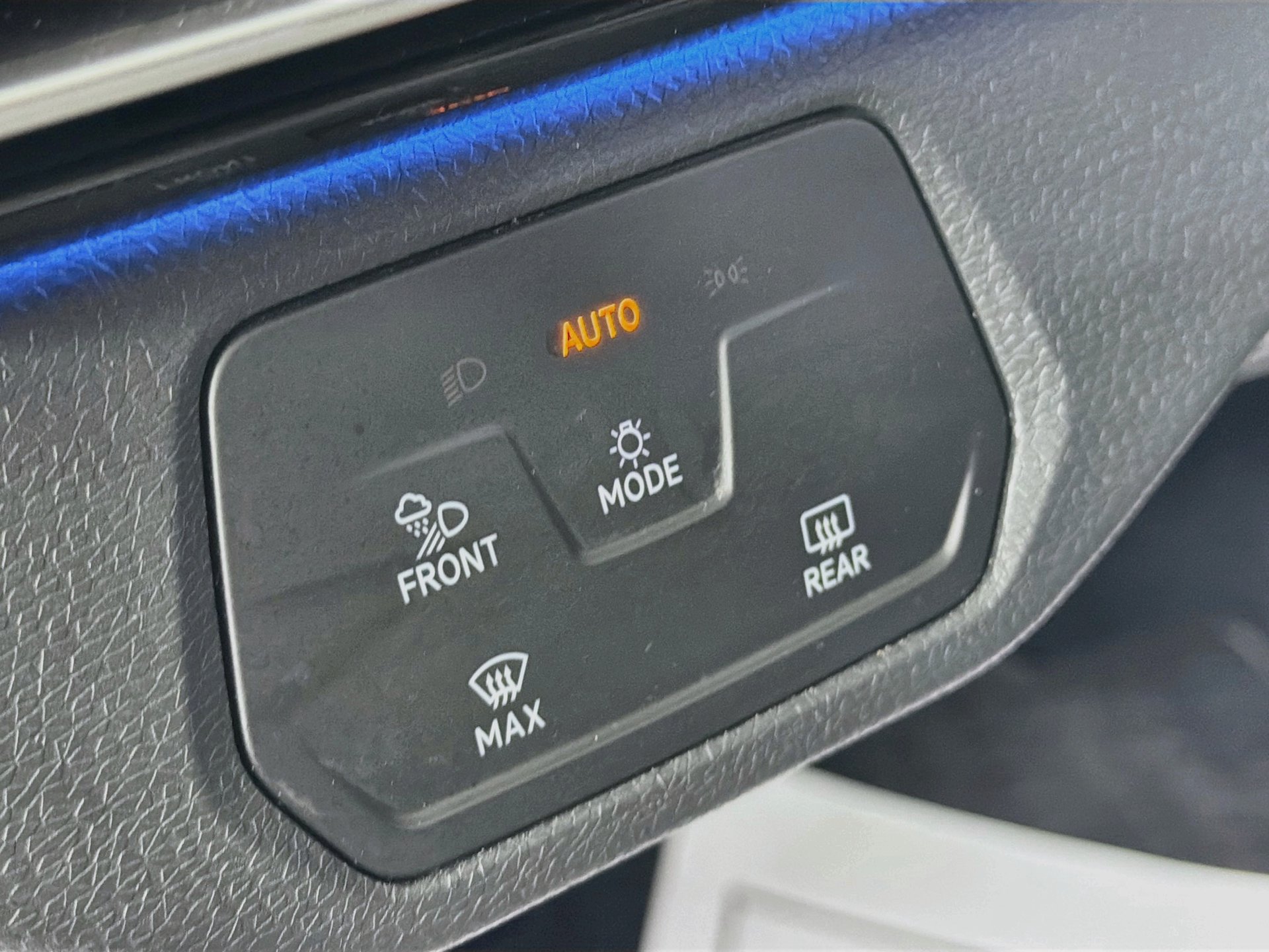 Used 2022 Volkswagen ID.4 Pro S w/ Gradient Package RWD image 10