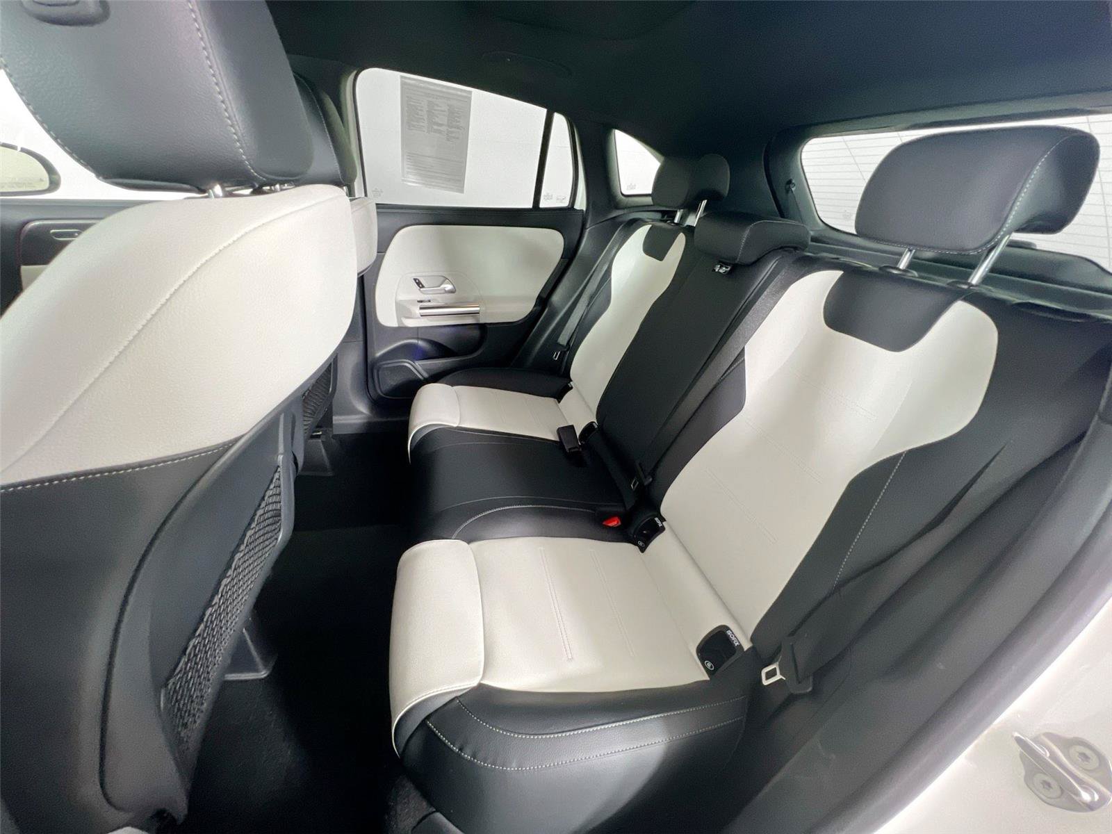 Certified 2023 Mercedes-Benz GLA 250 4MATIC image 24