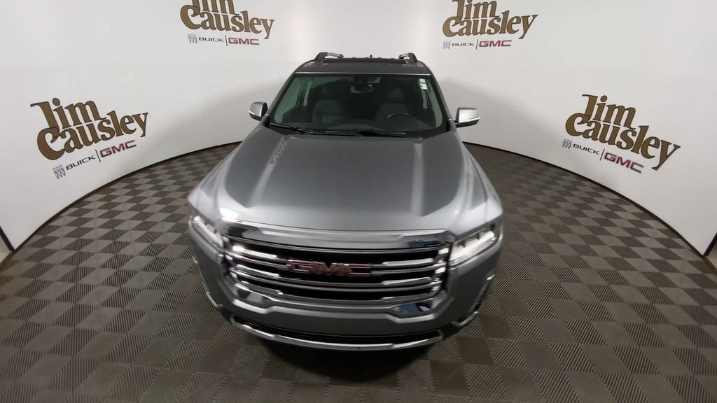 Used 2023 GMC Acadia SLT w/ Preferred Package AWD/4WD image 3