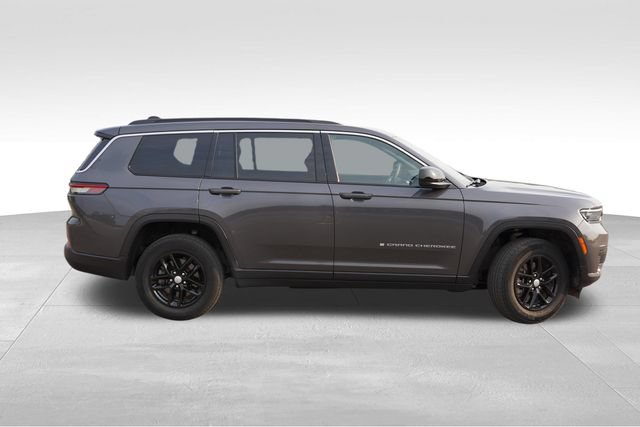 Certified 2024 Jeep Grand Cherokee L Laredo w/ Luxury Tech Group I AWD/4WD image 3