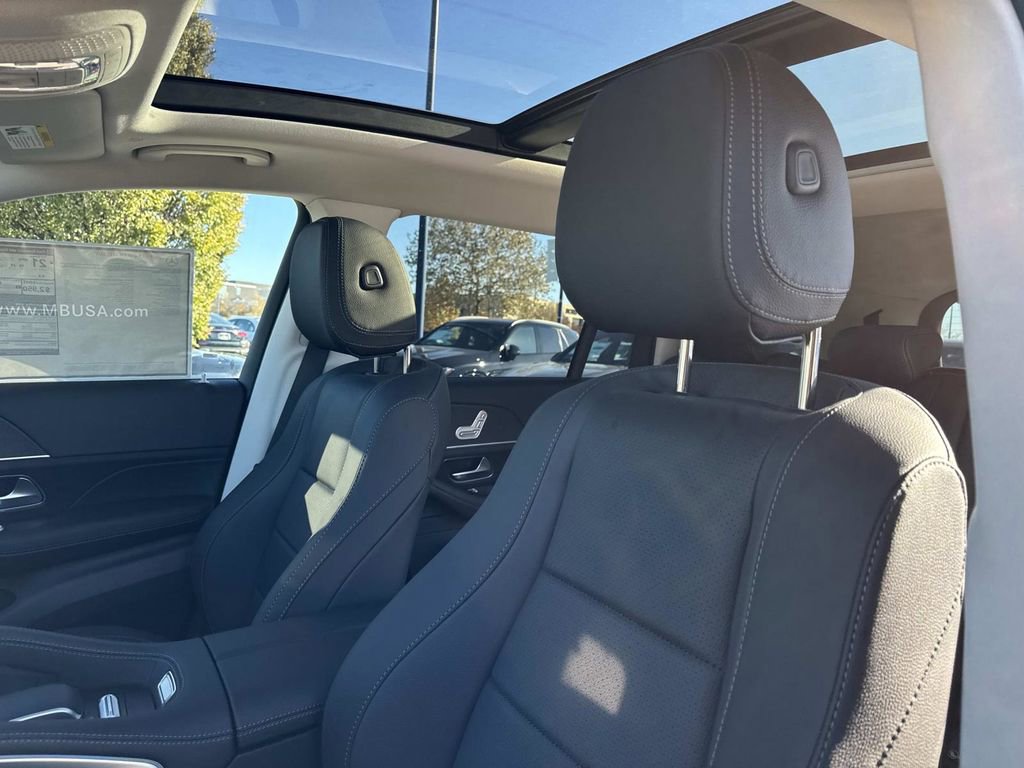 New 2026 Mercedes-Benz GLS 450 4MATIC image 18