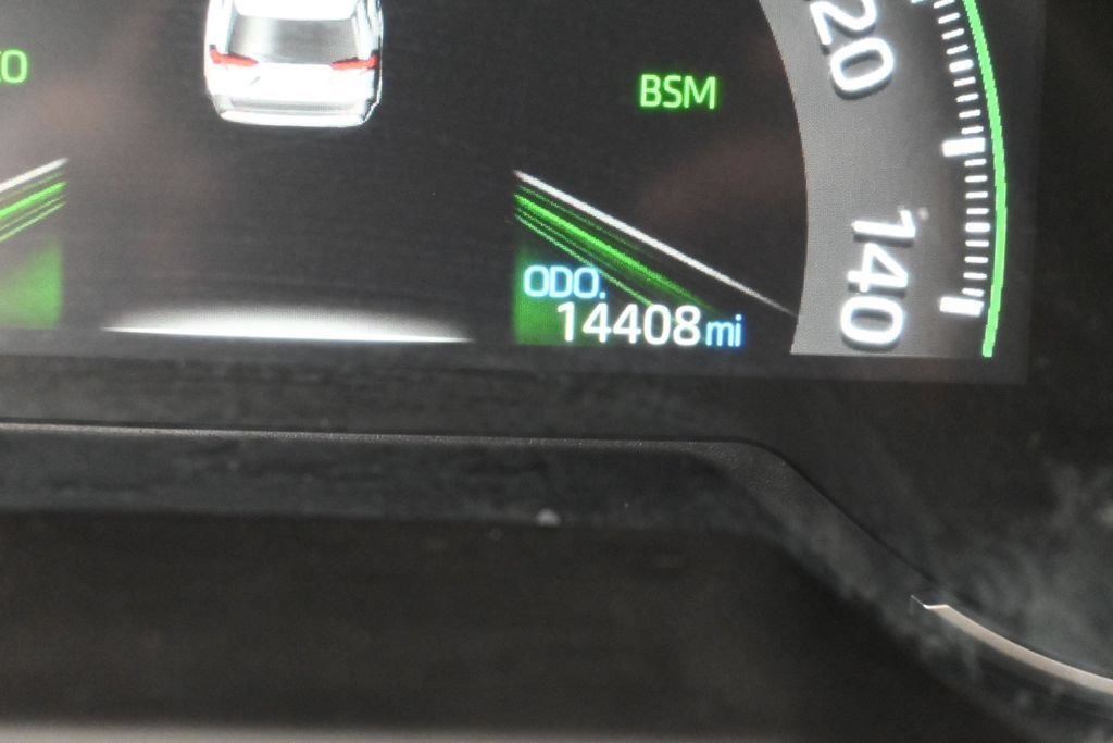 Used 2025 Toyota RAV4 XLE Premium FWD image 34