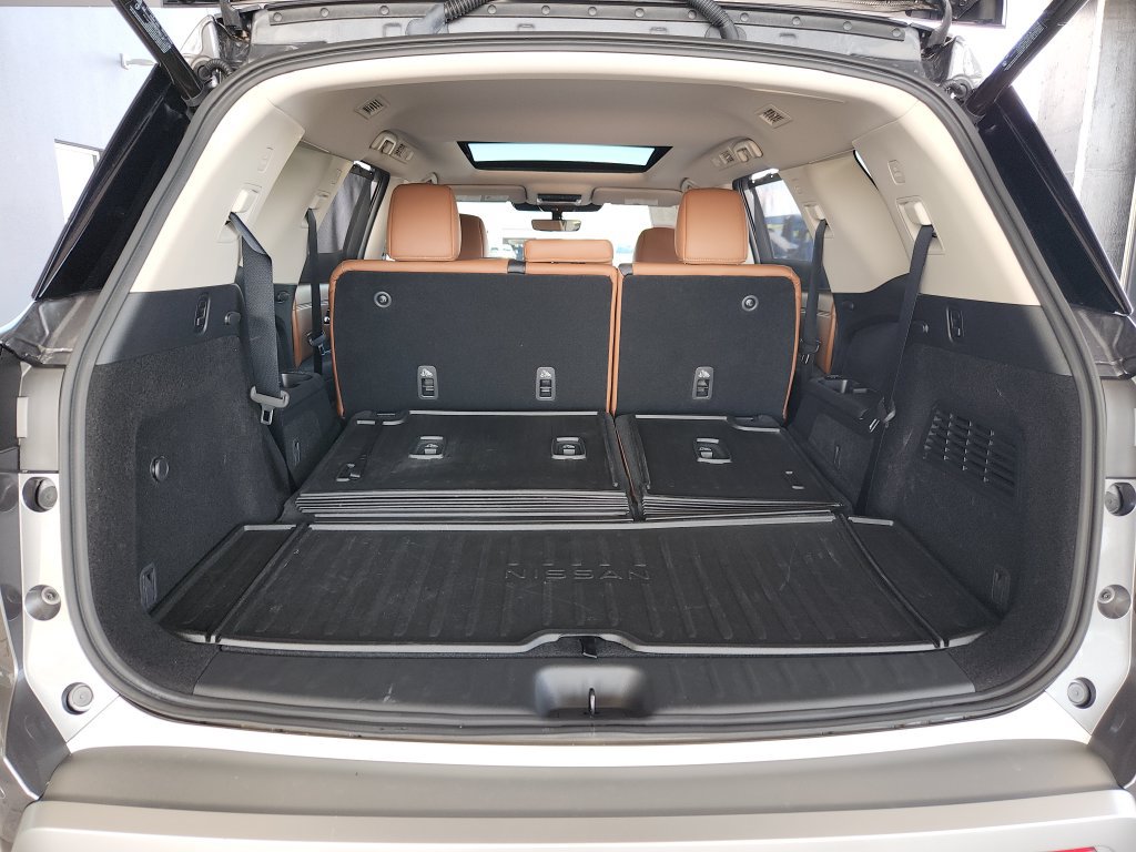Used 2025 Nissan Pathfinder Platinum w/ Cargo Package FWD image 14