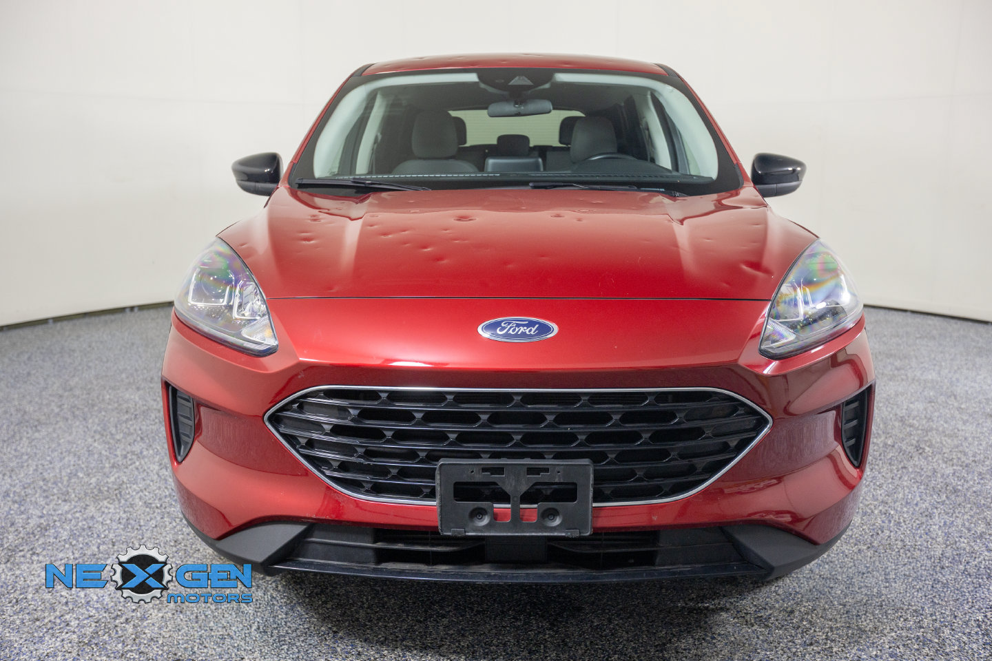 Used 2022 Ford Escape SE w/ SE Sport Appearance Package FWD image 3
