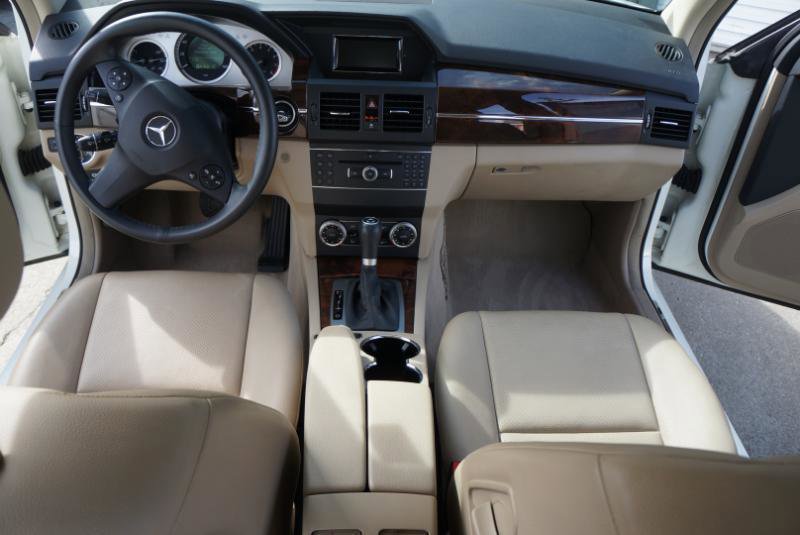 Used 2011 Mercedes-Benz GLK 350 2WD image 9