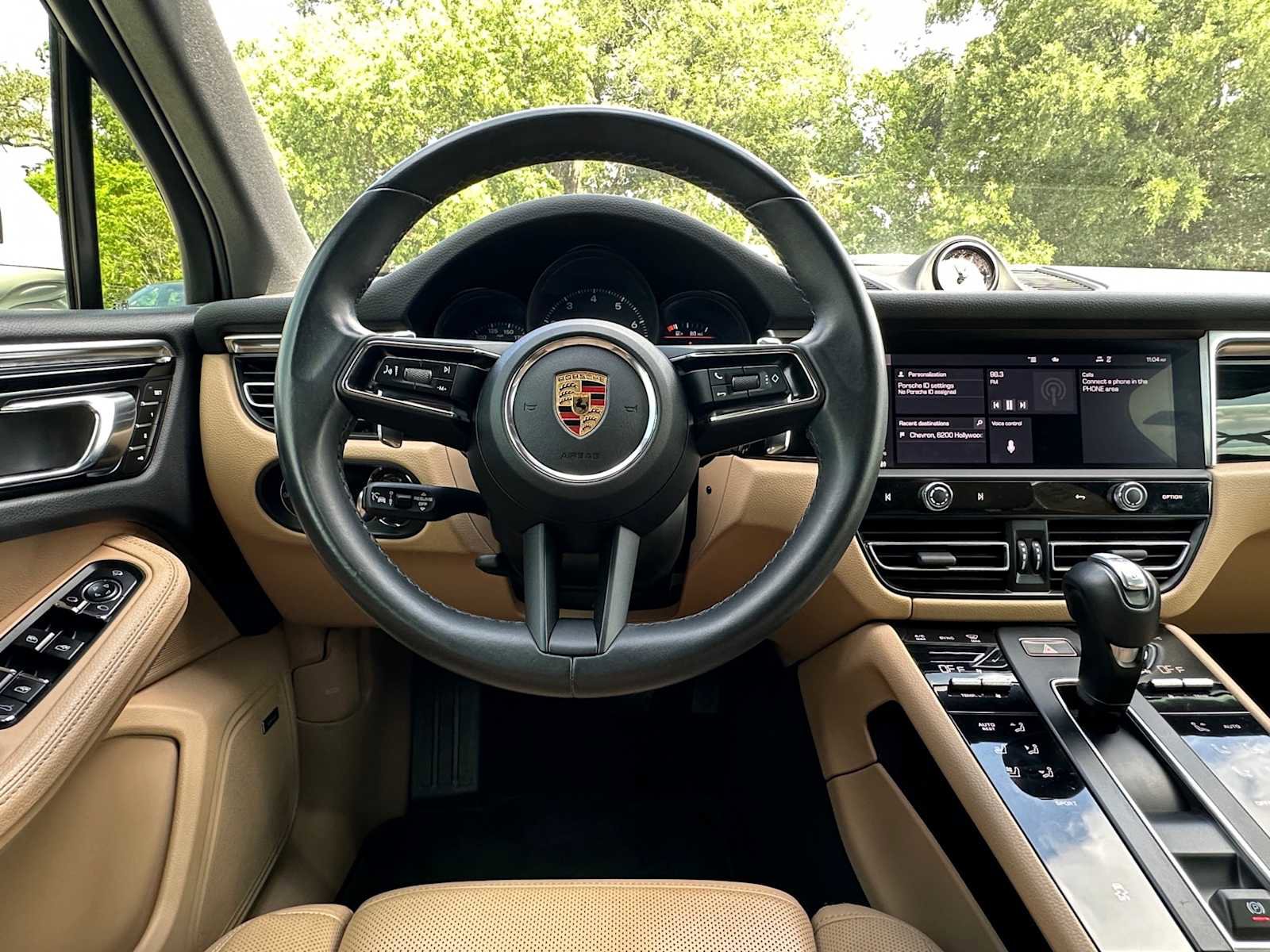 Used 2024 Porsche Macan w/ Premium Plus Package image 25