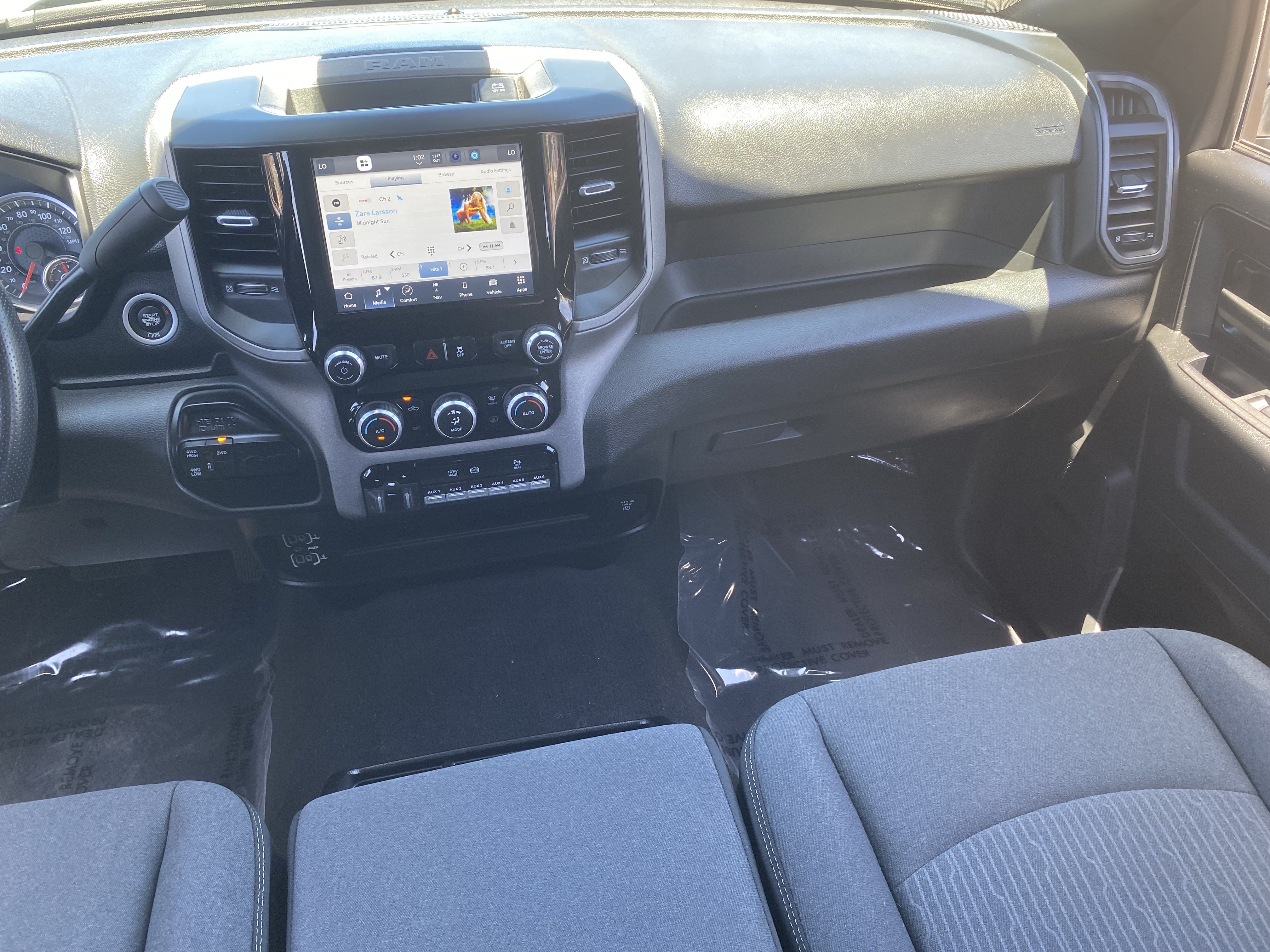 Certified 2024 RAM 2500 Tradesman w/ Chrome Appearance Group AWD/4WD image 16
