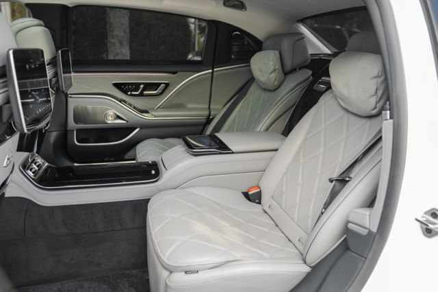 Used 2021 Mercedes-Benz Maybach S 580 4MATIC image 42