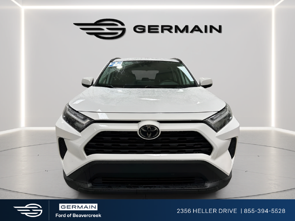 Used 2025 Toyota RAV4 XLE AWD/4WD image 3
