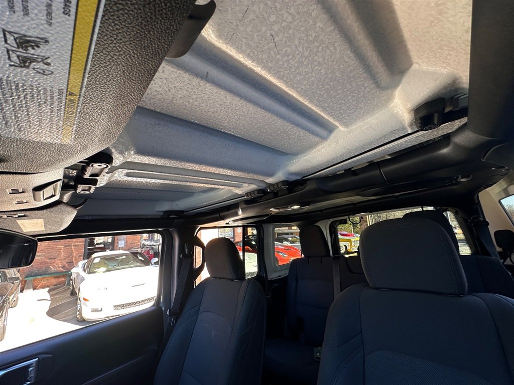 Used 2019 Jeep Wrangler Unlimited Sport S image 29