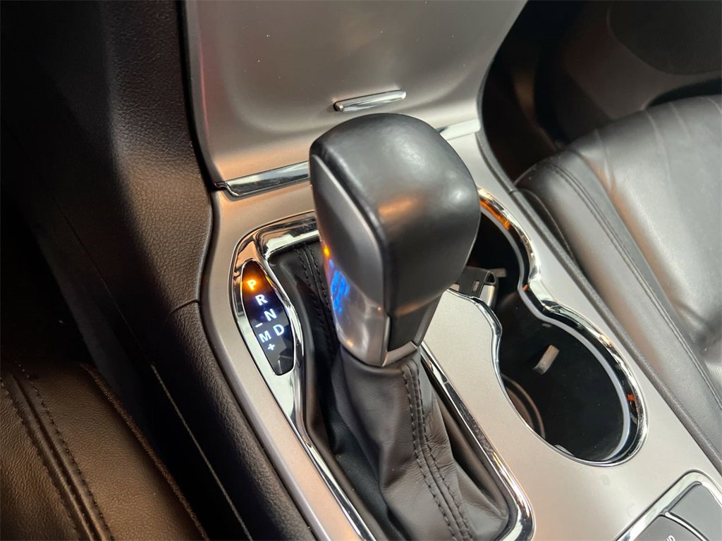 Used 2022 Jeep Grand Cherokee Limited w/ Tech Group image 18