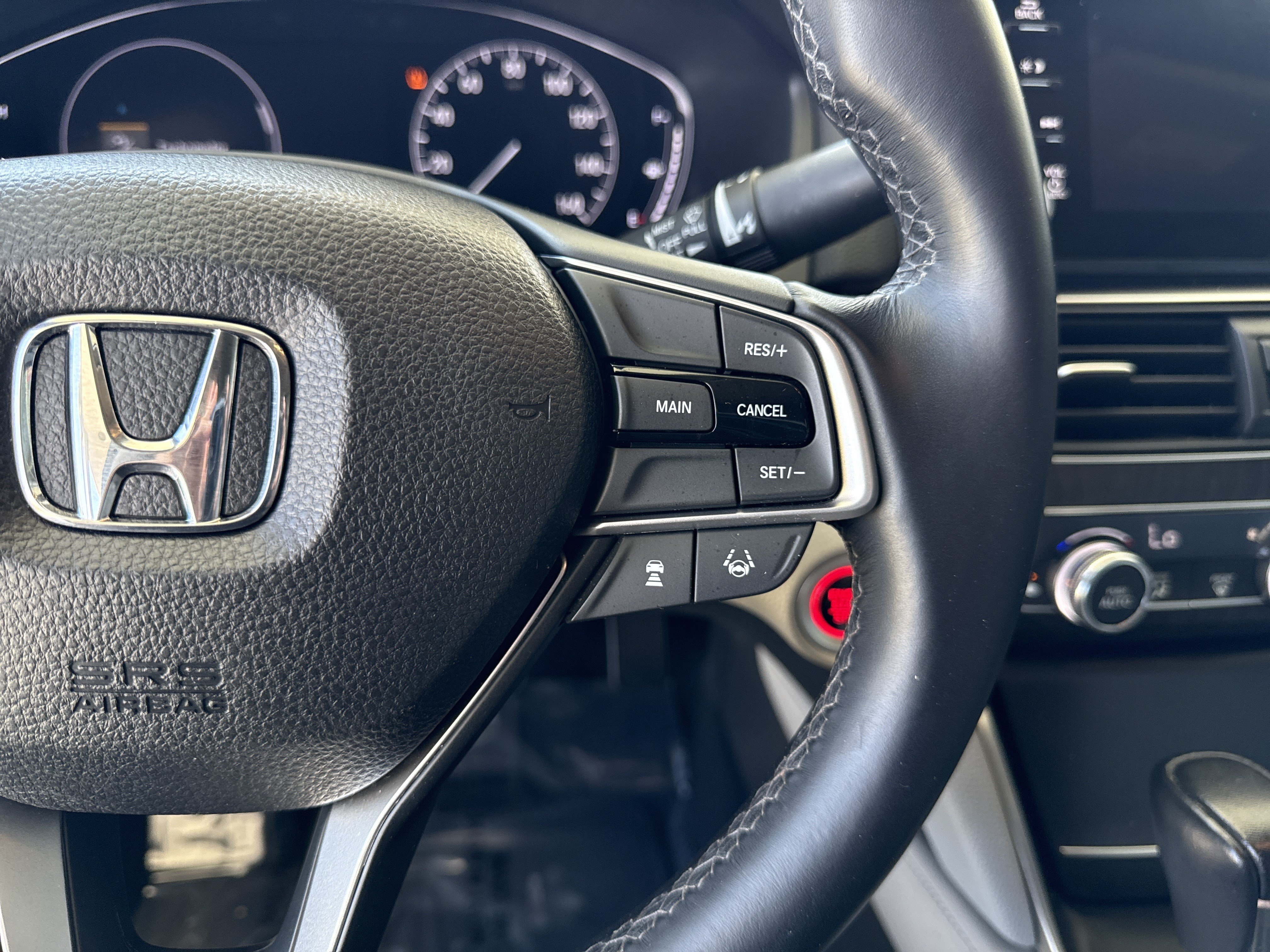 Used 2018 Honda Accord EX-L image 19
