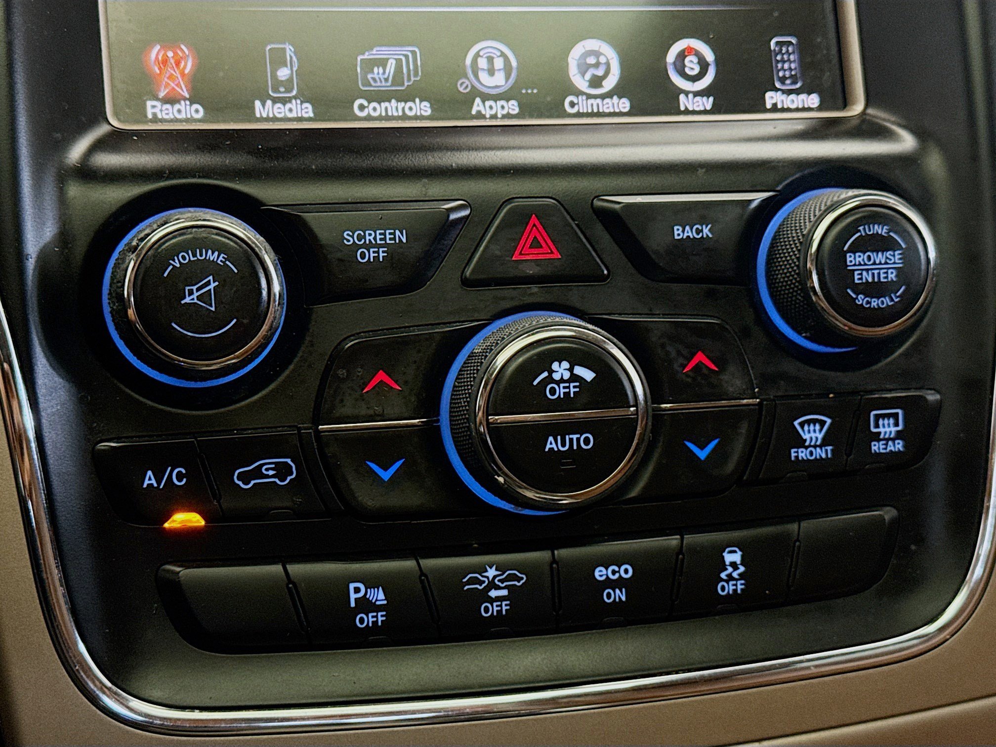 Used 2015 Jeep Grand Cherokee Summit w/ Platinum Series Group AWD/4WD image 10