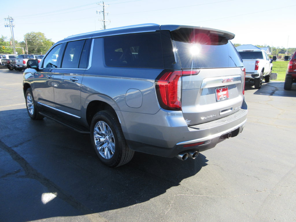 Certified 2021 GMC Yukon XL Denali AWD/4WD image 9