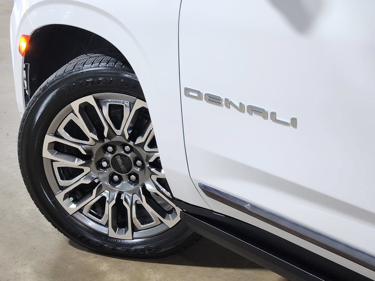 Used 2023 GMC Yukon Denali Ultimate AWD/4WD image 23